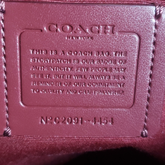 Coach - Picture 4 of 11